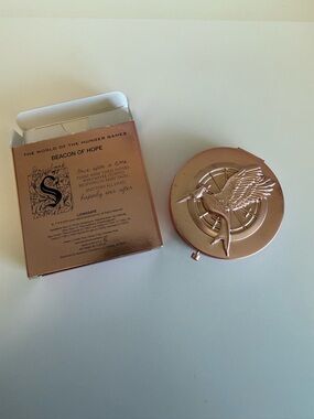 Storybook Cosmetics X The Hunger Games "Beacon of Hope" Highlighter Makeup-NEW